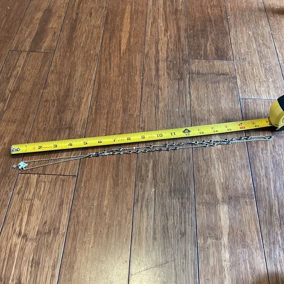 Banana Republic necklace - Picture 3 of 4